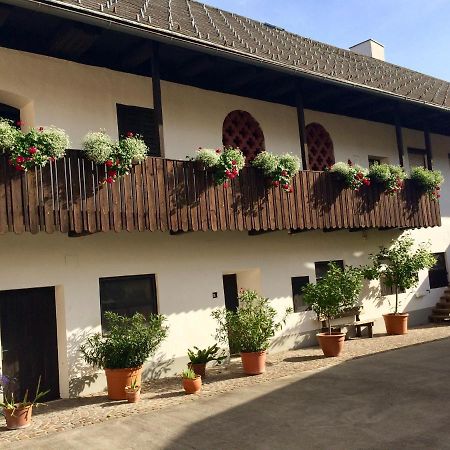 VIII Panorama-Ferienwohnung Petzenblick Smihel nad Pliberkom Buitenkant foto