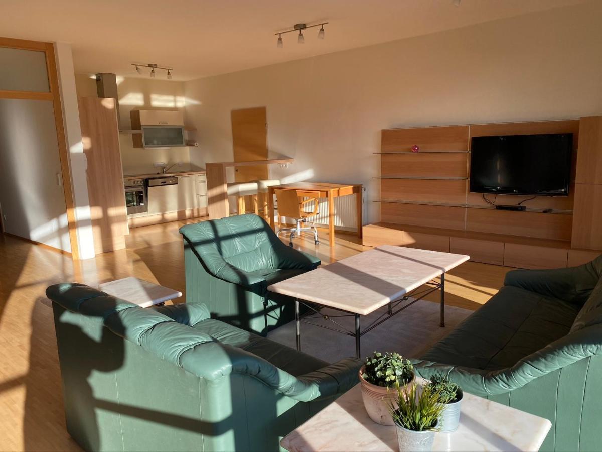 VIII Panorama-Ferienwohnung Petzenblick Smihel nad Pliberkom Buitenkant foto